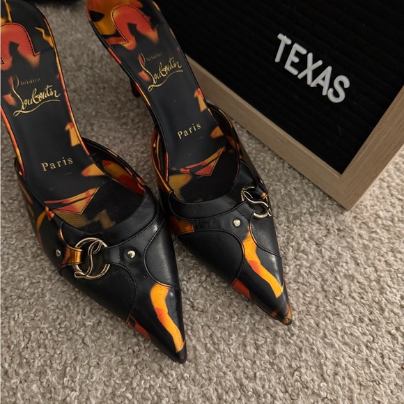 Christian Louboutin CL in 90-80mm fire heels Size - Picture 8 of 11